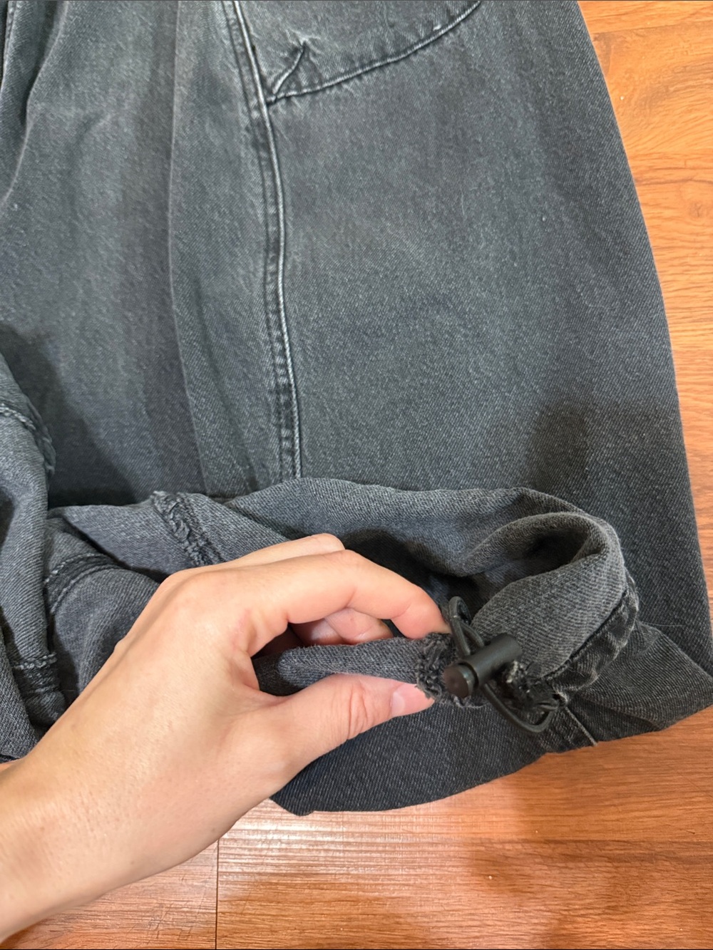 BDG Station Cocoon Baggy Barrel Leg Cargo Jeans - Picture 10 of 11